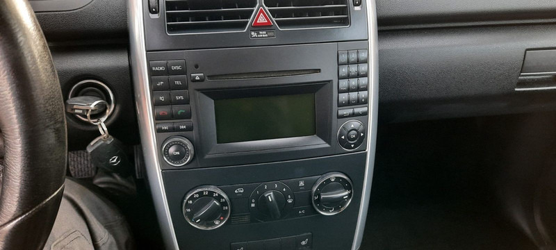 Mercedes-Benz A-Klasse 180 A 180 CDI AVANTGARDE - Car: picture 5 Mercedes-Benz A-Klasse 180 A 180 CDI AVANTGARDE - Car: picture 5