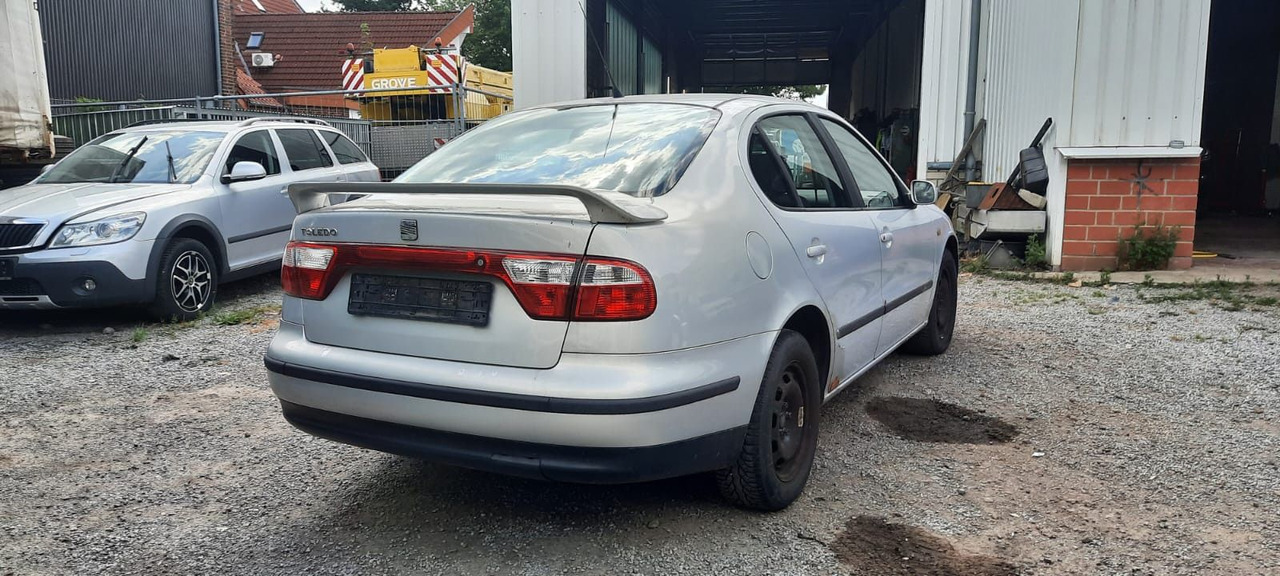 Seat Toledo Signo 1,8 20V Autom. - Sedan: picture 3 Seat Toledo Signo 1,8 20V Autom. - Sedan: picture 3