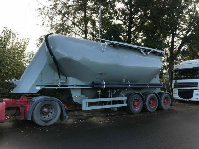 Spitzer SF 2734/2P Zement/Silo - Tanker semi-trailer: picture 1 Spitzer SF 2734/2P Zement/Silo - Tanker semi-trailer: picture 1