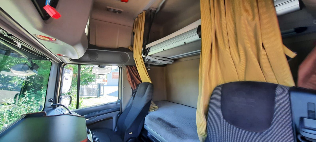 DAF 105-460 Super Spacs G.Haus/Hoch German - Tractor unit: picture 5 DAF 105-460 Super Spacs G.Haus/Hoch German - Tractor unit: picture 5