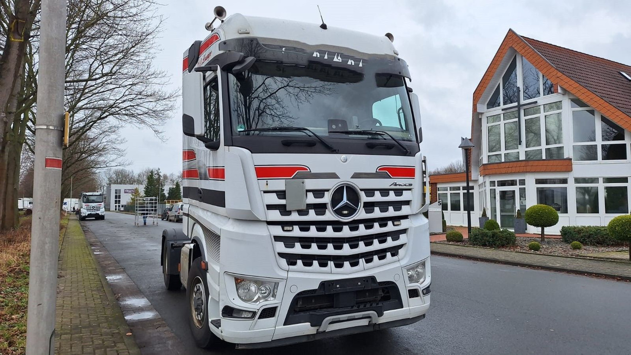 Mercedes-Benz 1845 Arocs 4x4 HD 1-Hand - Tractor unit: picture 2 Mercedes-Benz 1845 Arocs 4x4 HD 1-Hand - Tractor unit: picture 2
