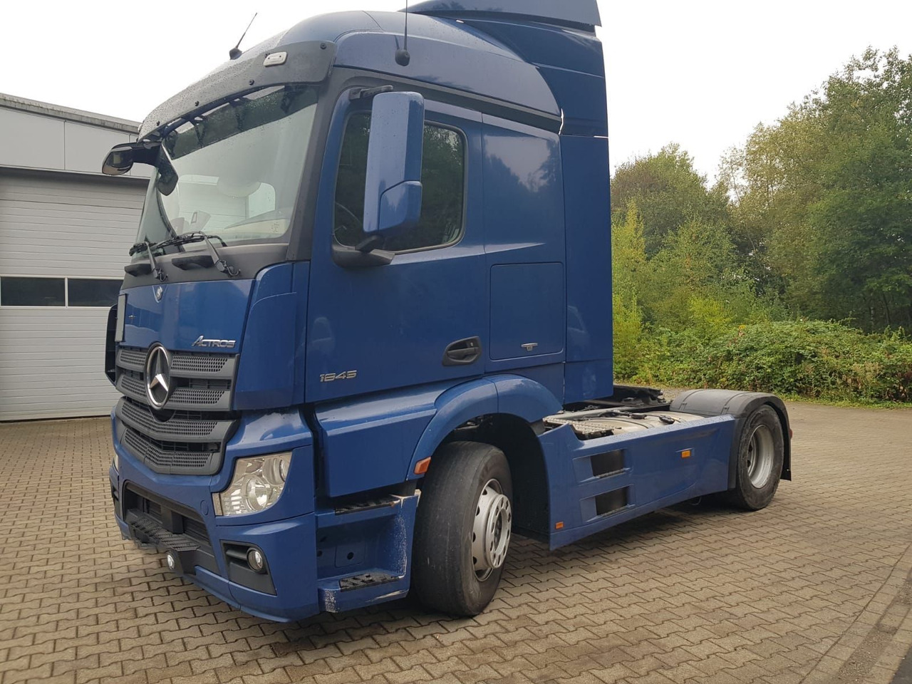 Mercedes-Benz Actros 1845 LS Vollspoiler - Tractor unit: picture 2 Mercedes-Benz Actros 1845 LS Vollspoiler - Tractor unit: picture 2