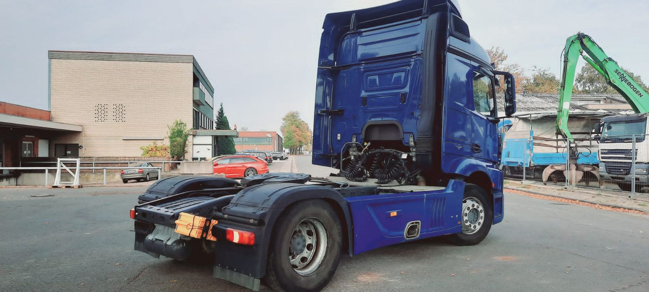 Mercedes-Benz Actros 1845 LS Vollspoiler - Tractor unit: picture 5 Mercedes-Benz Actros 1845 LS Vollspoiler - Tractor unit: picture 5
