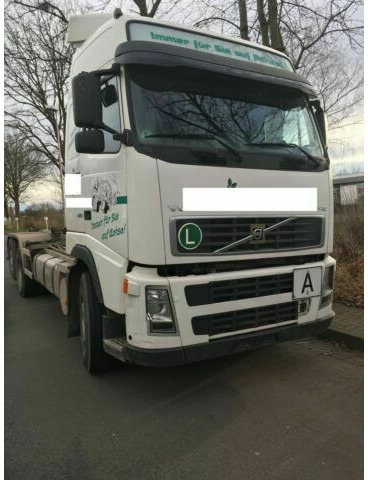 Volvo FH12-420 G.Haus 2xBett Klima Schaltgetriebe Reta - Hook lift truck: picture 4 Volvo FH12-420 G.Haus 2xBett Klima Schaltgetriebe Reta - Hook lift truck: picture 4