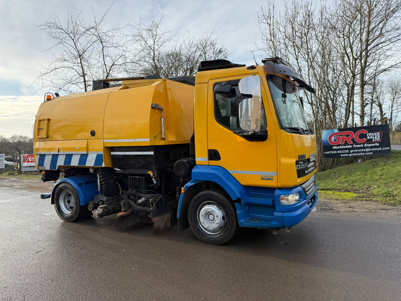 2010 DAF LF 55.220 Road Sweeper - Dropside/ Flatbed truck: picture 3 2010 DAF LF 55.220 Road Sweeper - Dropside/ Flatbed truck: picture 3