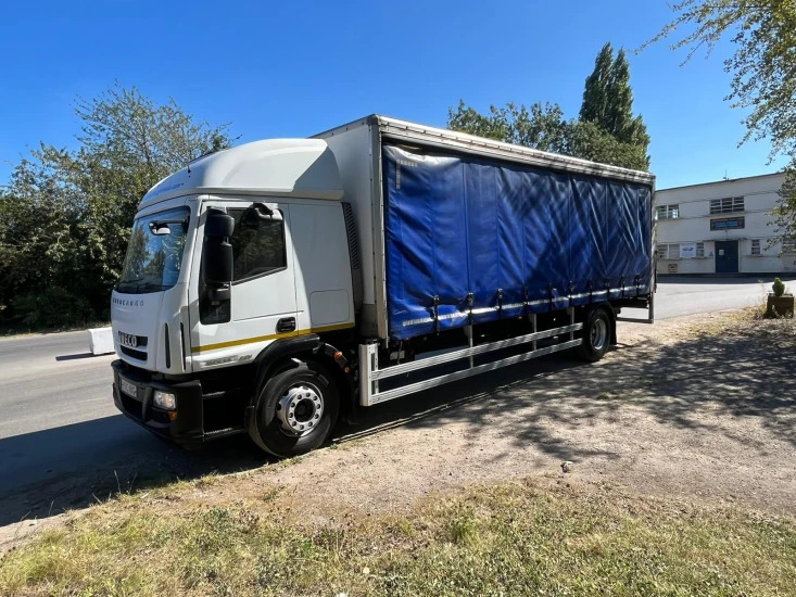 2013 Iveco Eurocargo Curtainsider - Curtain side truck: picture 5 2013 Iveco Eurocargo Curtainsider - Curtain side truck: picture 5