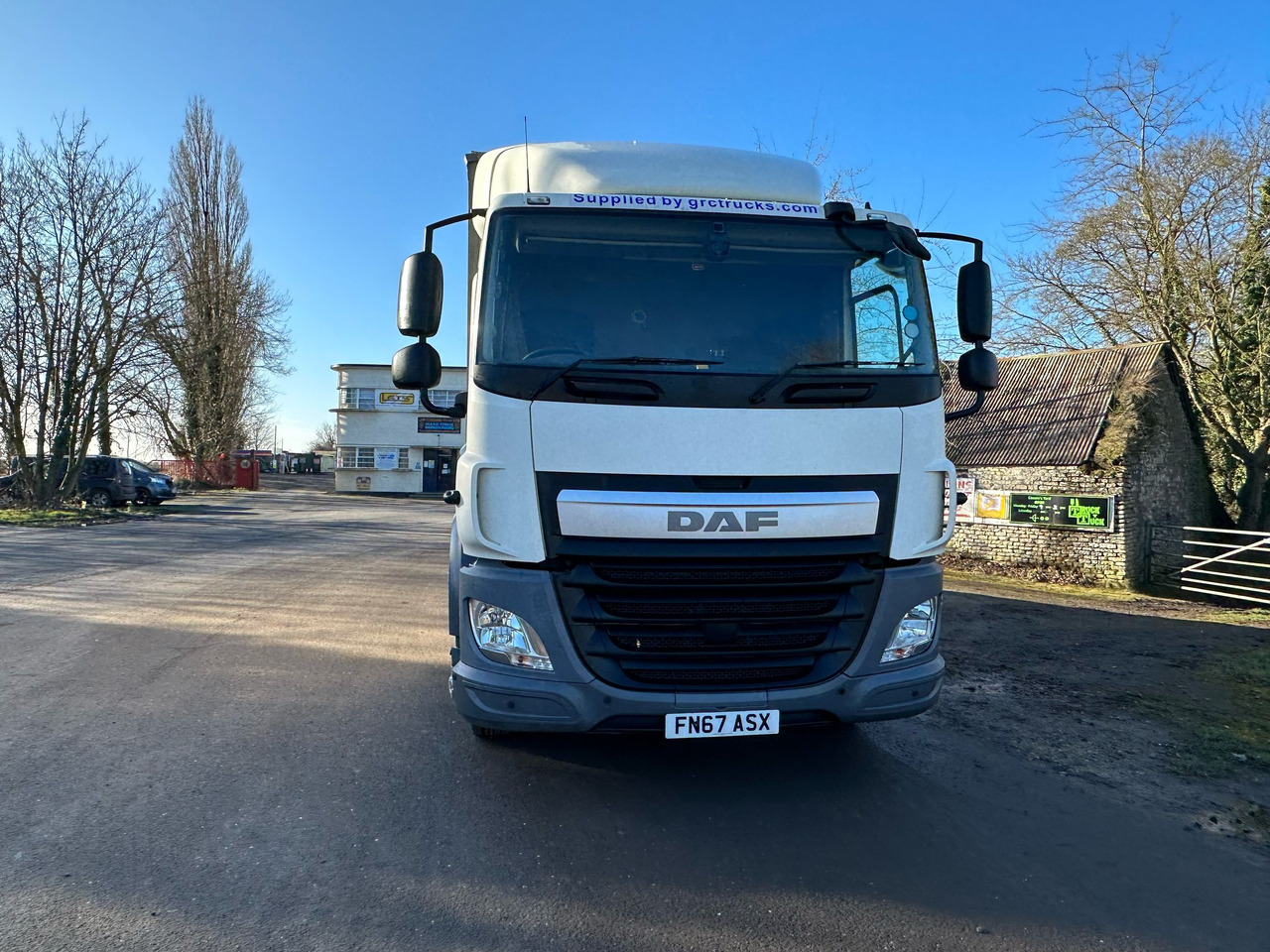 2017 DAF CF 230 Curtainsider Truck - Curtain side truck: picture 4 2017 DAF CF 230 Curtainsider Truck - Curtain side truck: picture 4