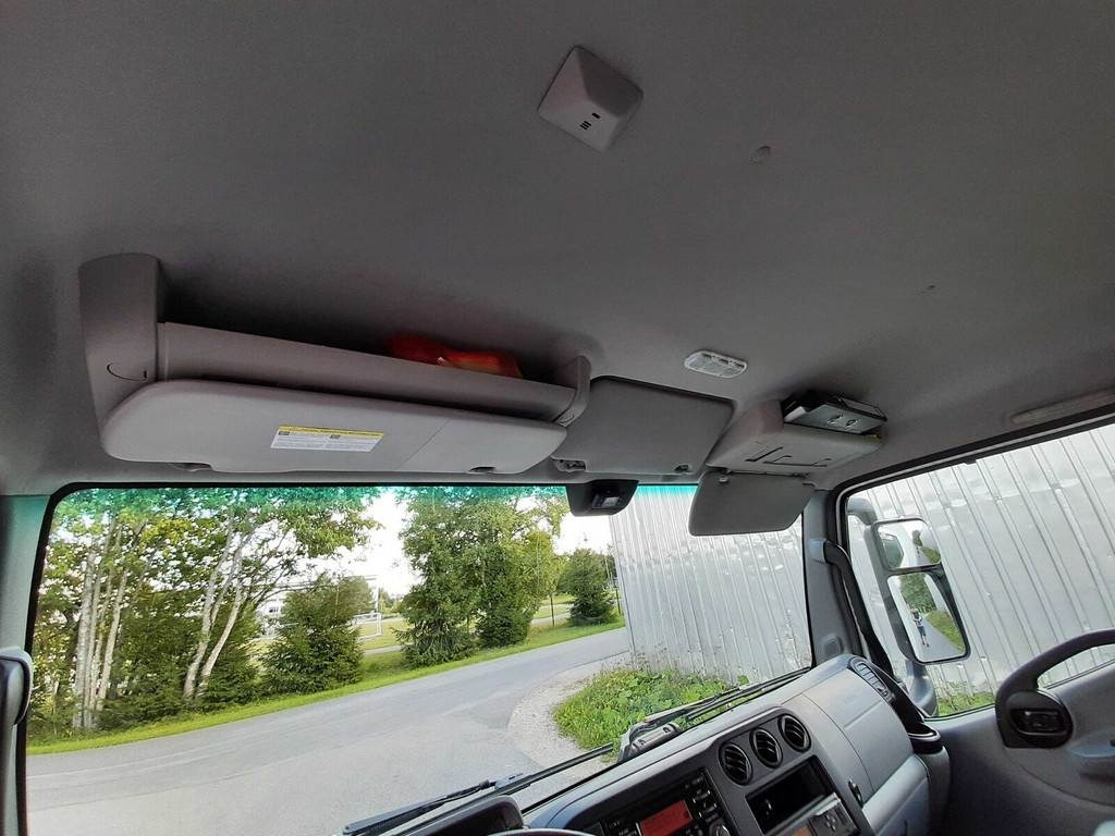 Box truck Renault D CAB 4X2 EURO6: picture 8
