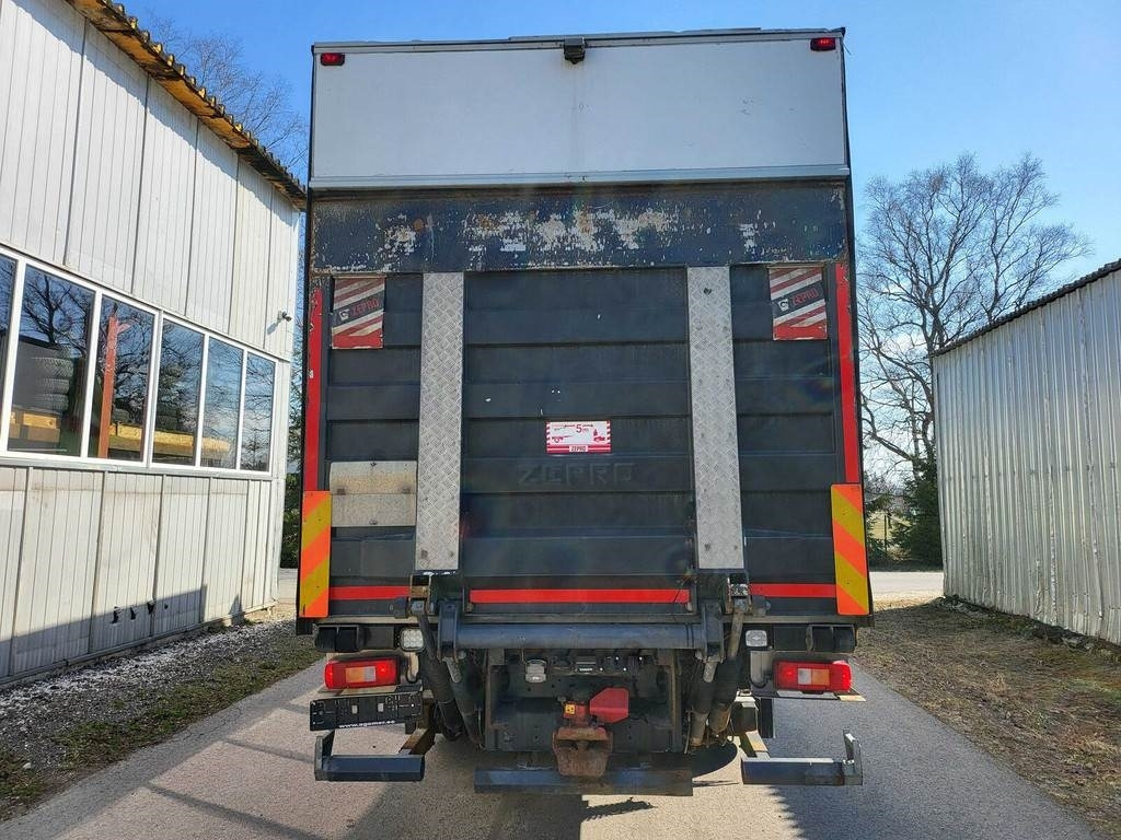 Refrigerator truck Volvo FM410 6X2 CARRIER SIDEOPENING: picture 6
