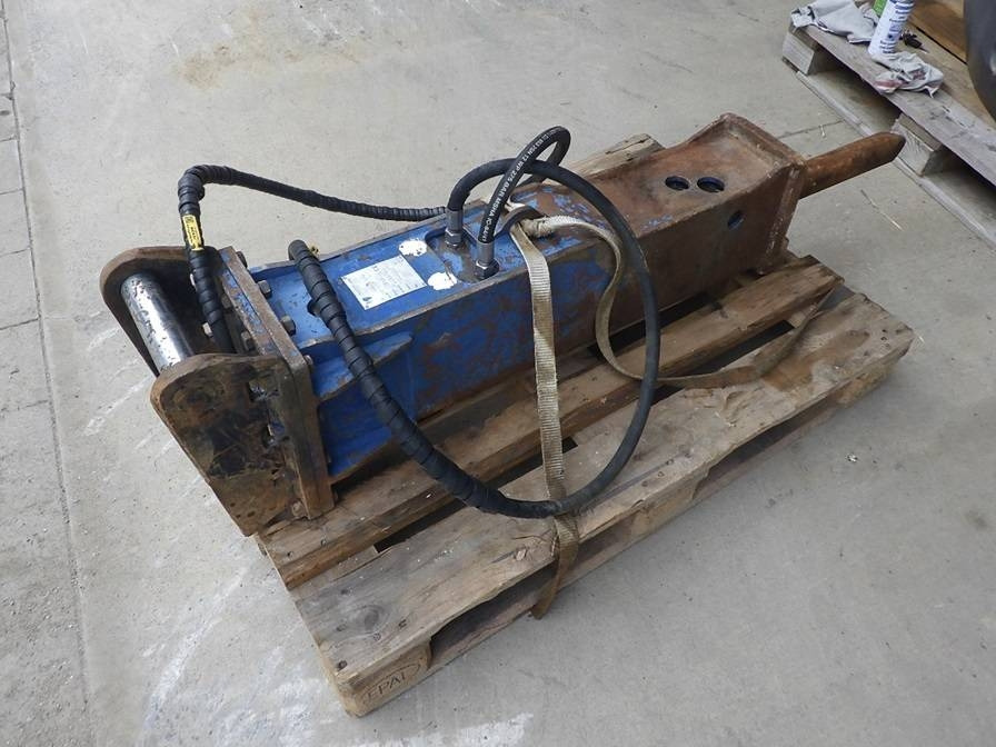 Bentrup TOPA 300 - Hydraulic hammer for Construction machinery: picture 4 Bentrup TOPA 300 - Hydraulic hammer for Construction machinery: picture 4