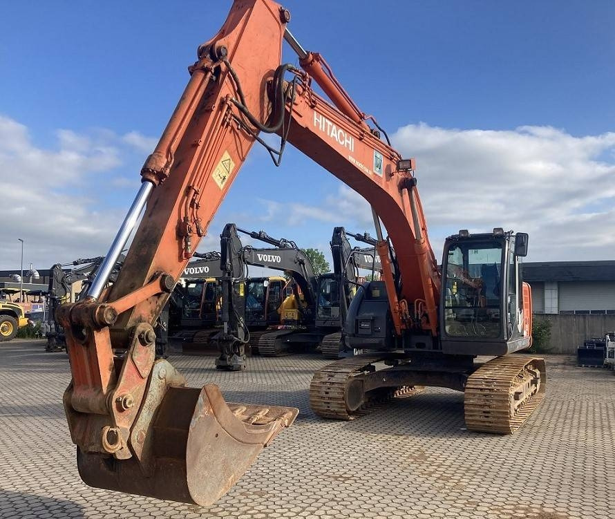 Hitachi ZX 225 US LC - Crawler excavator: picture 1 Hitachi ZX 225 US LC - Crawler excavator: picture 1