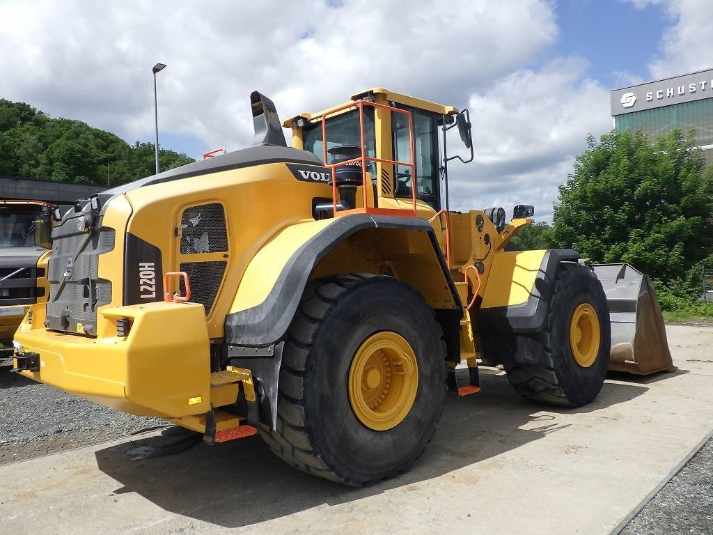 Volvo L 220 H - Wheel loader: picture 4 Volvo L 220 H - Wheel loader: picture 4
