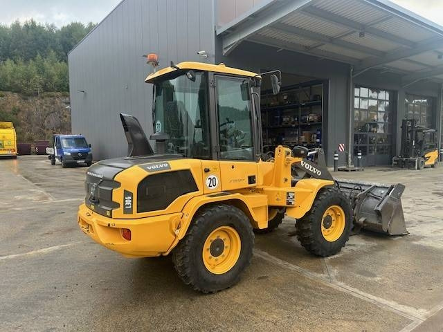 Volvo L 30 G - Wheel loader: picture 3 Volvo L 30 G - Wheel loader: picture 3