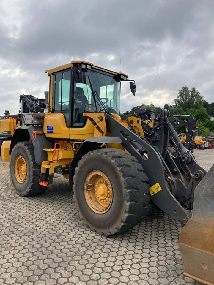 Volvo L 70 H - Wheel loader: picture 4 Volvo L 70 H - Wheel loader: picture 4