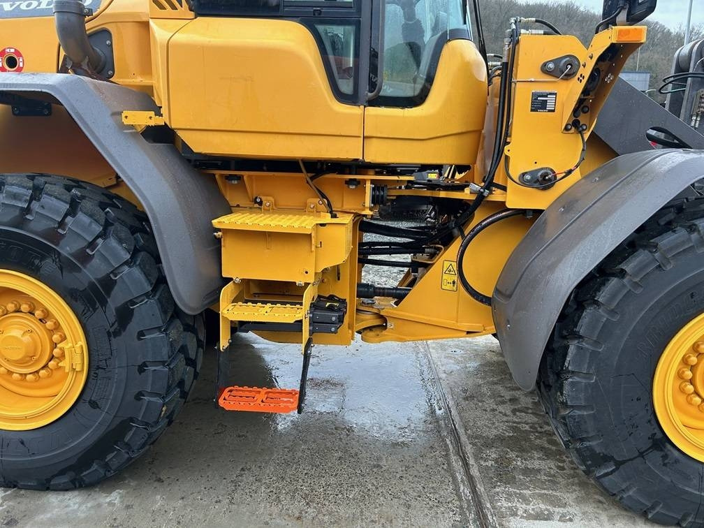 Volvo L 90 H - Wheel loader: picture 4 Volvo L 90 H - Wheel loader: picture 4