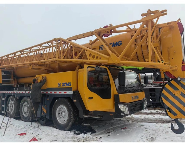 2018 XCMG QY200 - All terrain crane: picture 3 2018 XCMG QY200 - All terrain crane: picture 3