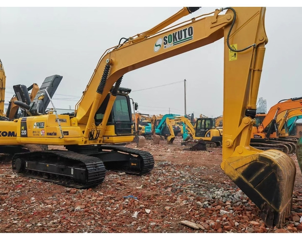 2021 Komatsu PC220-8 - Crawler excavator: picture 1 2021 Komatsu PC220-8 - Crawler excavator: picture 1