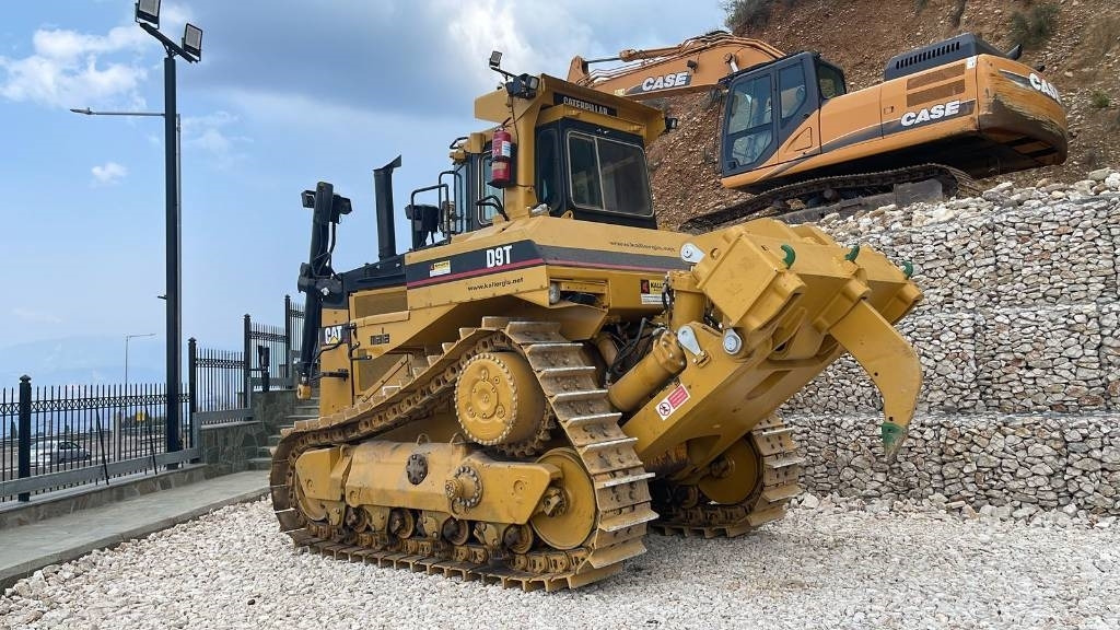 CAT D 9 N - Bulldozer: picture 1 CAT D 9 N - Bulldozer: picture 1