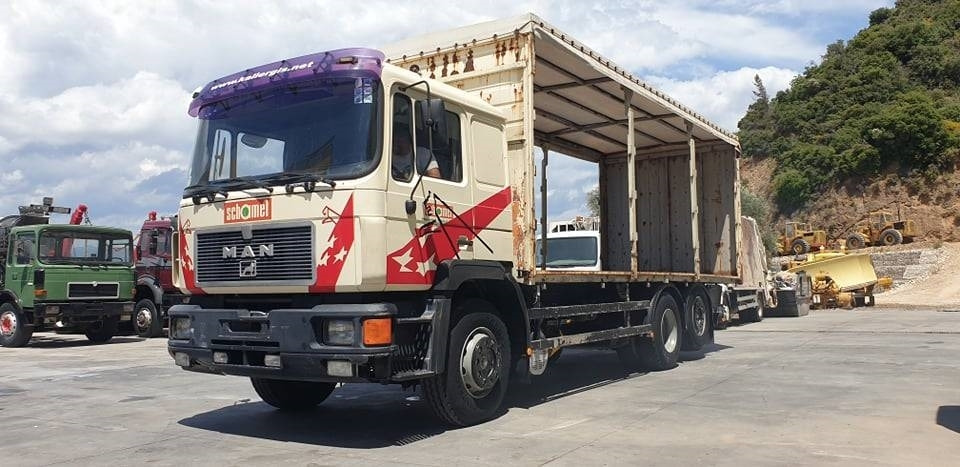 MAN 26.422 - Curtain side truck: picture 1 MAN 26.422 - Curtain side truck: picture 1