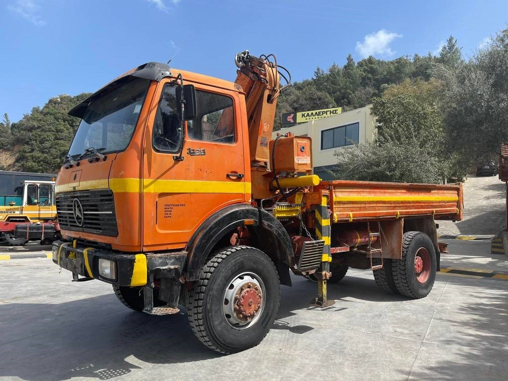 Mercedes-Benz 1626K - Crane truck: picture 3 Mercedes-Benz 1626K - Crane truck: picture 3