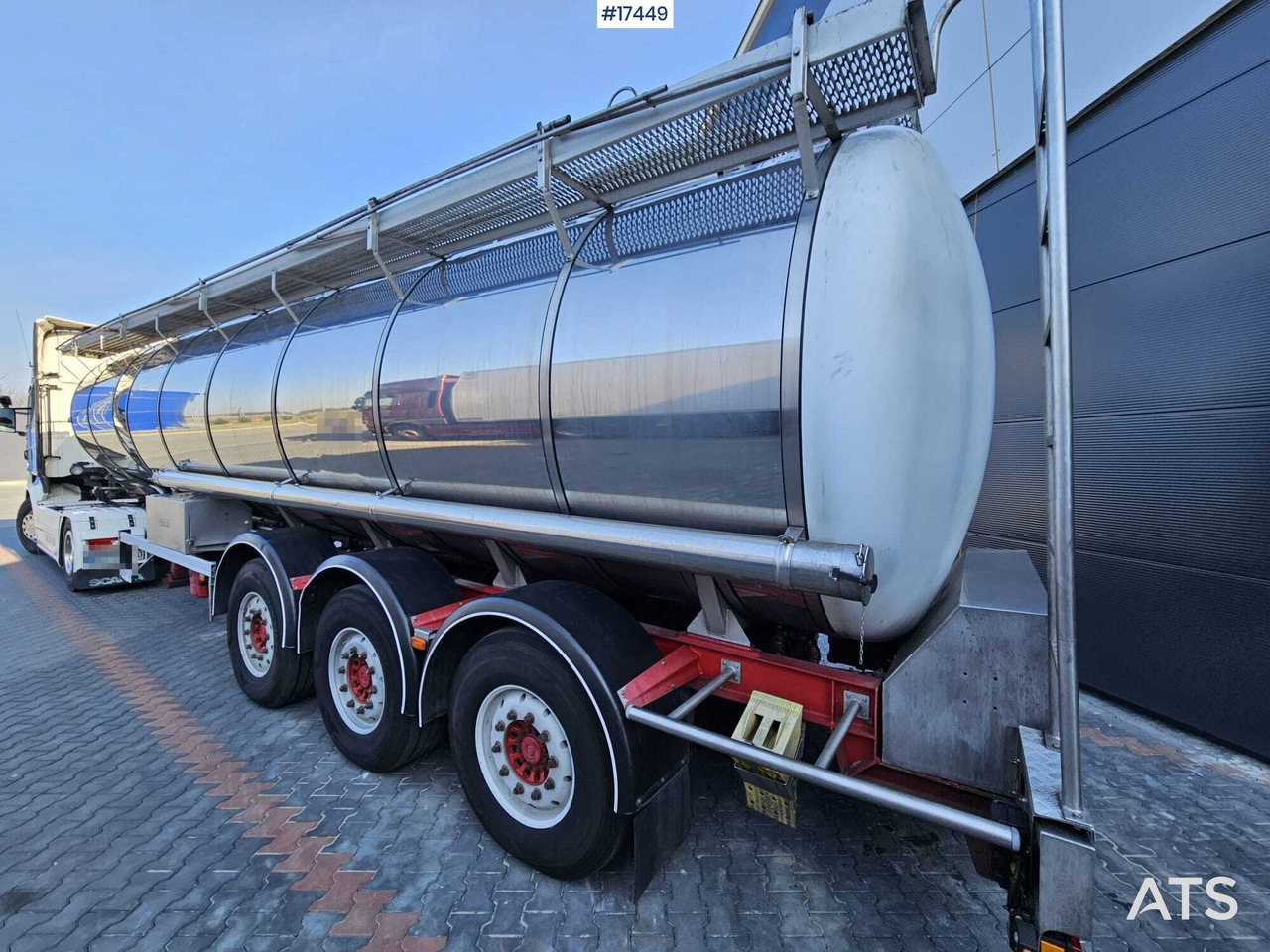 2003 BURG BPO 12-24 ZGZXX food tanker - Tanker semi-trailer: picture 1 2003 BURG BPO 12-24 ZGZXX food tanker - Tanker semi-trailer: picture 1