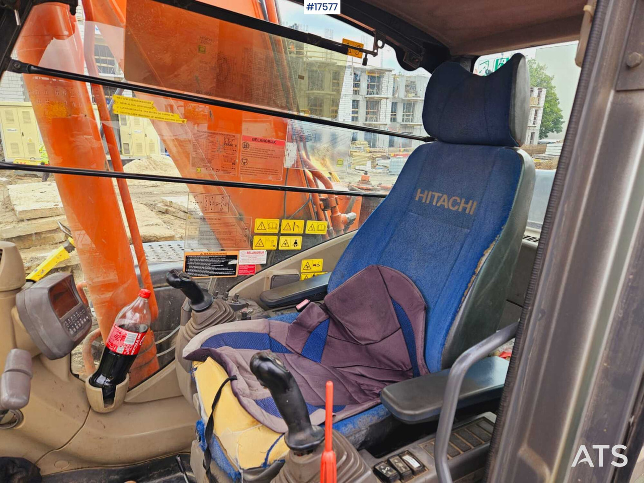 Crawler excavator 2011 Hitachi  Zaxis 250 LC: picture 17