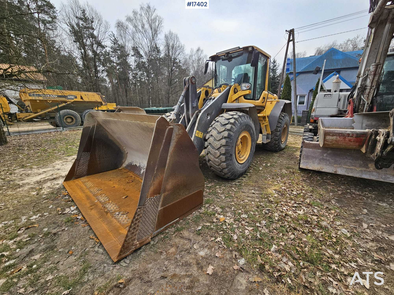 2011 Volvo L120F - Wheel loader: picture 3 2011 Volvo L120F - Wheel loader: picture 3