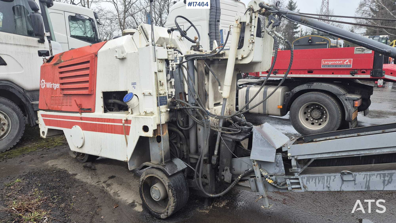 Asphalt milling machine WIRTGEN W-500 (1993) - Cold planer: picture 3 Asphalt milling machine WIRTGEN W-500 (1993) - Cold planer: picture 3