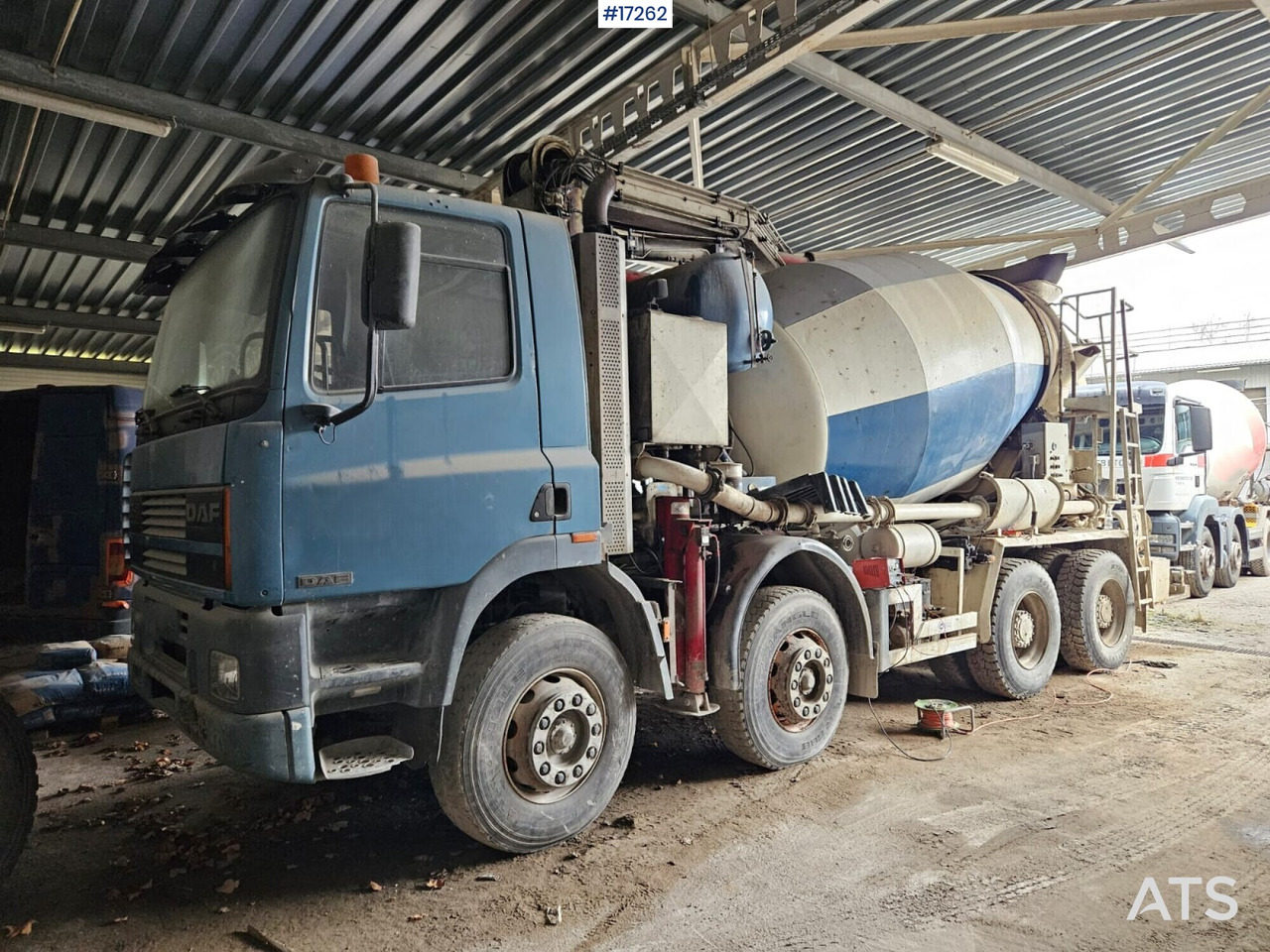 Concrete pump on DAF 85 330 ATI chassis (1997) - Concrete pump truck: picture 1 Concrete pump on DAF 85 330 ATI chassis (1997) - Concrete pump truck: picture 1