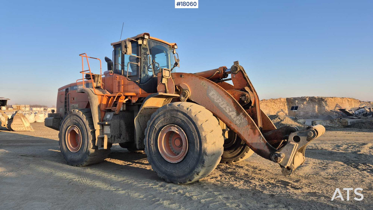 DOOSAN DL550-3 wheel loader (2014) - Wheel loader: picture 1 DOOSAN DL550-3 wheel loader (2014) - Wheel loader: picture 1