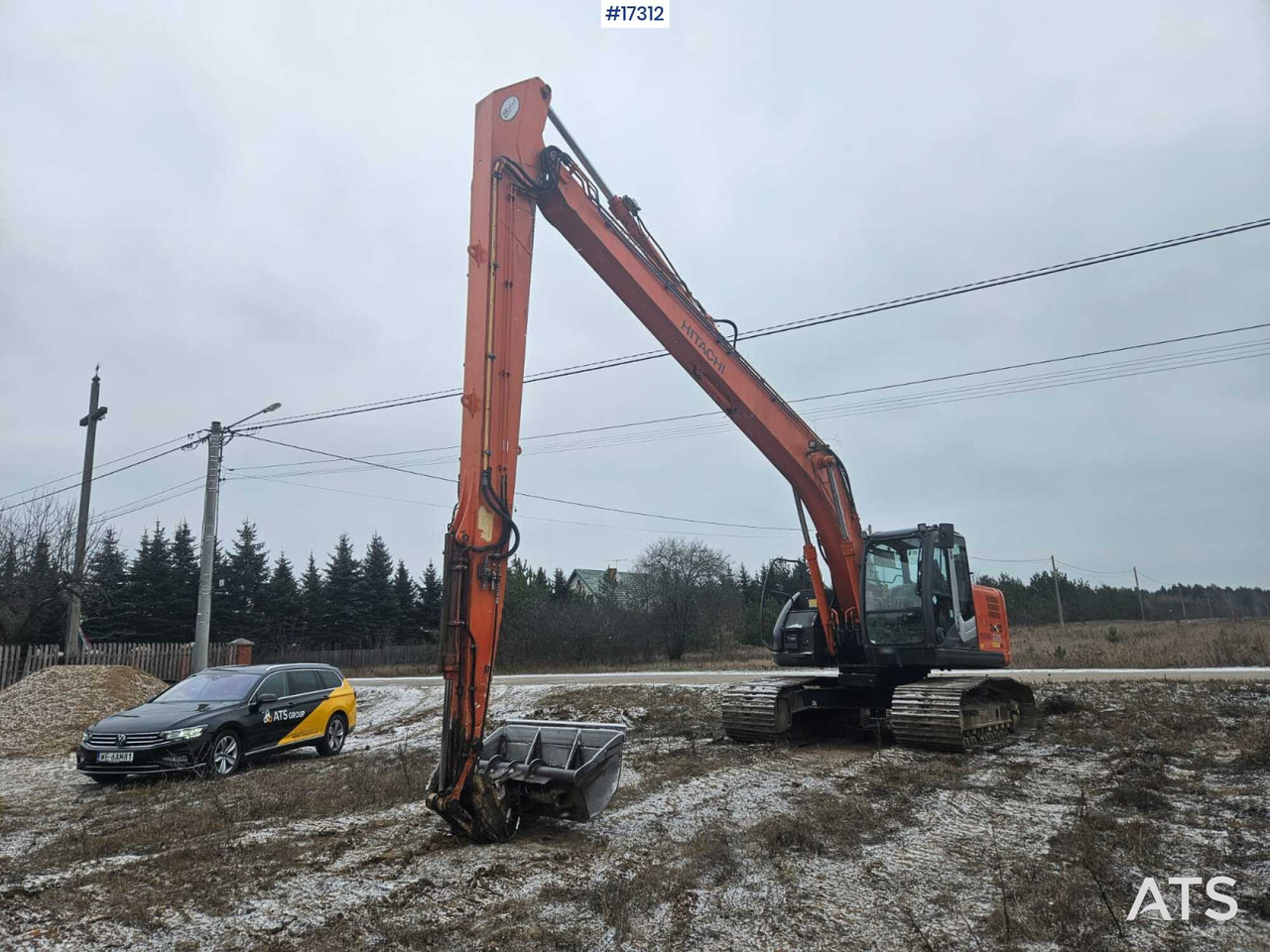 HITACHI ZX225 USRLC Crawler Excavator LONG 16m (2012) - Crawler excavator: picture 2 HITACHI ZX225 USRLC Crawler Excavator LONG 16m (2012) - Crawler excavator: picture 2