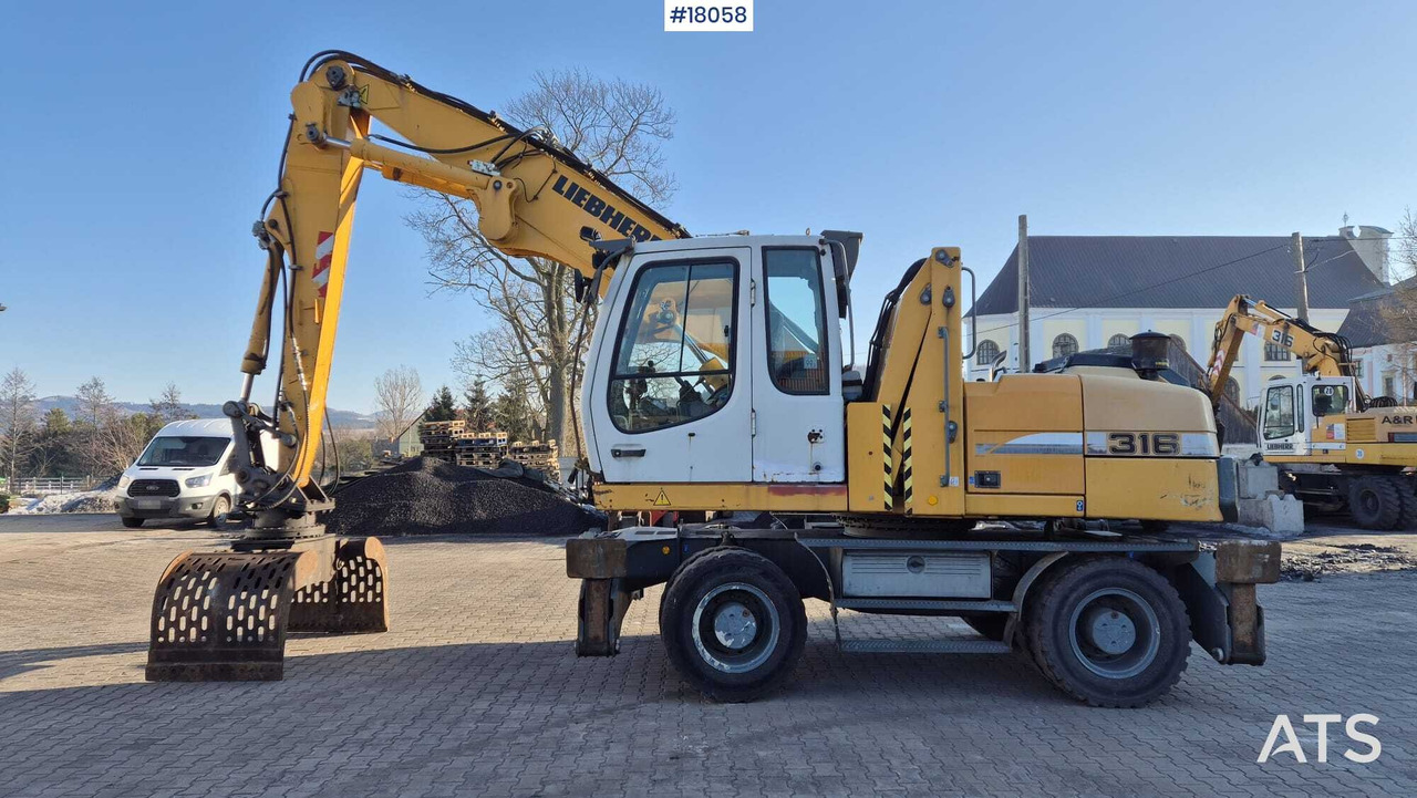 Koparka przeładunkowa LIEBHERR A316 LITRONIC (2010) - Waste/ Industry handler: picture 4 Koparka przeładunkowa LIEBHERR A316 LITRONIC (2010) - Waste/ Industry handler: picture 4