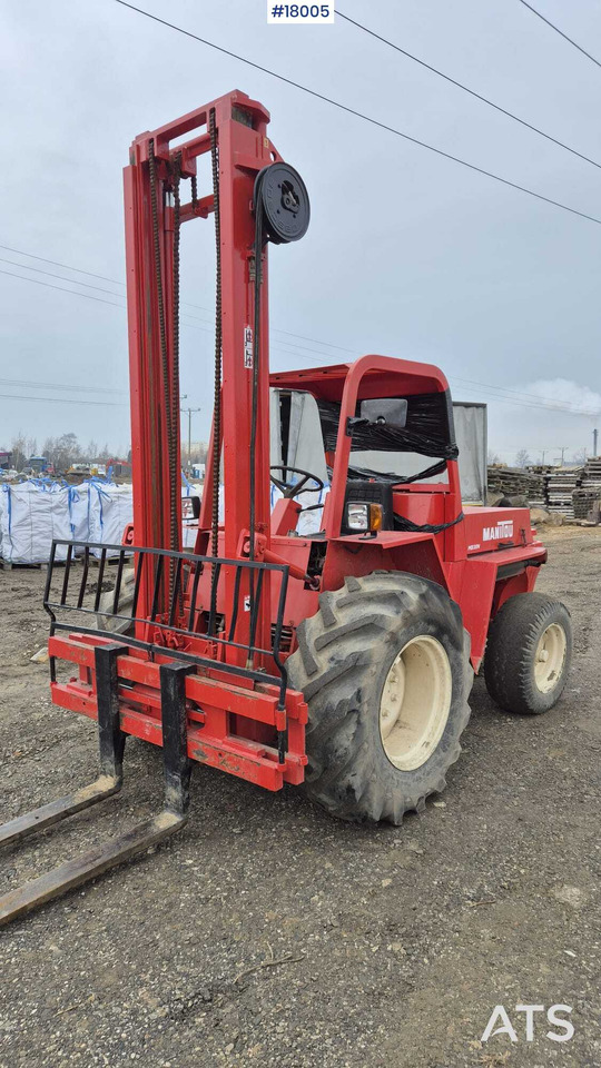 Rough terrain forklift MANITOU MB 30N (1993) - Rough terrain forklift: picture 4 Rough terrain forklift MANITOU MB 30N (1993) - Rough terrain forklift: picture 4