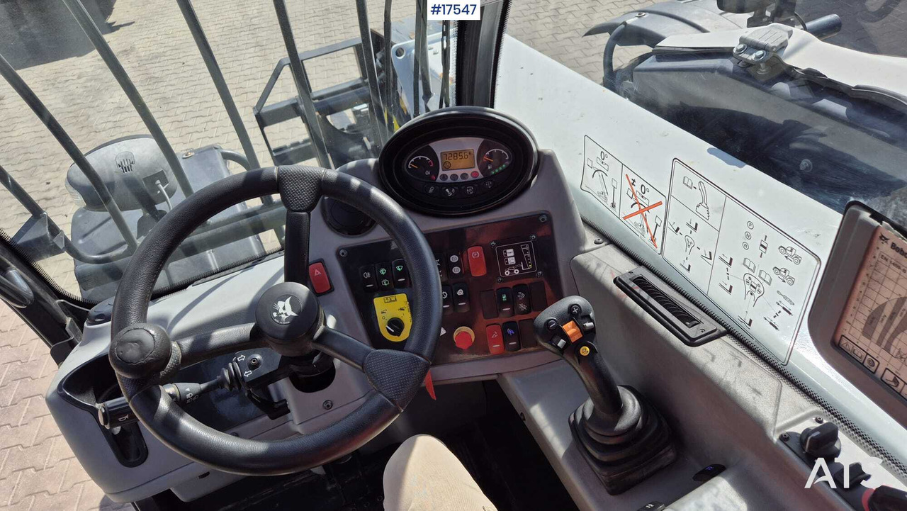 Telescopic handler Telescopic wheel loaders BOBCAT TL35-70 (2018): picture 17 Telescopic handler Telescopic wheel loaders BOBCAT TL35-70 (2018): picture 17