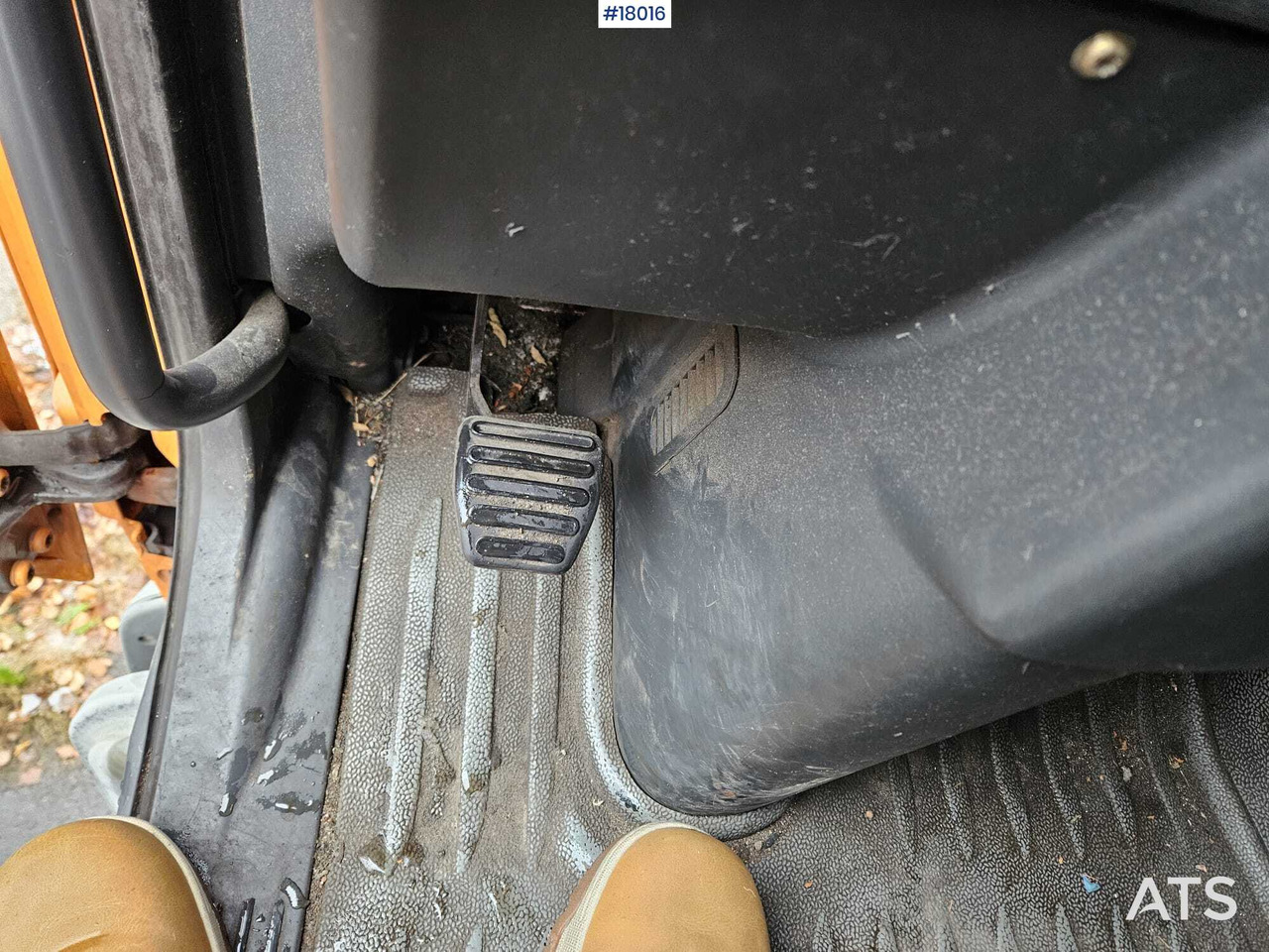 Garbage truck Truck MAN TGA 26.320 (2007) with EKOCEL MEDIUM XL garbage truck body.: picture 17 Garbage truck Truck MAN TGA 26.320 (2007) with EKOCEL MEDIUM XL garbage truck body.: picture 17