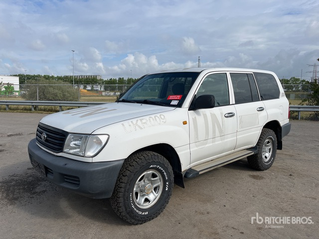 1999 Toyota Land Cruiser 105 HZJ105L-GCMRS SUV - SUV: picture 1 1999 Toyota Land Cruiser 105 HZJ105L-GCMRS SUV - SUV: picture 1