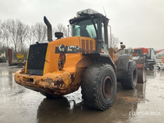 2008 Case 821E Wheel Loader - Wheel loader: picture 3 2008 Case 821E Wheel Loader - Wheel loader: picture 3