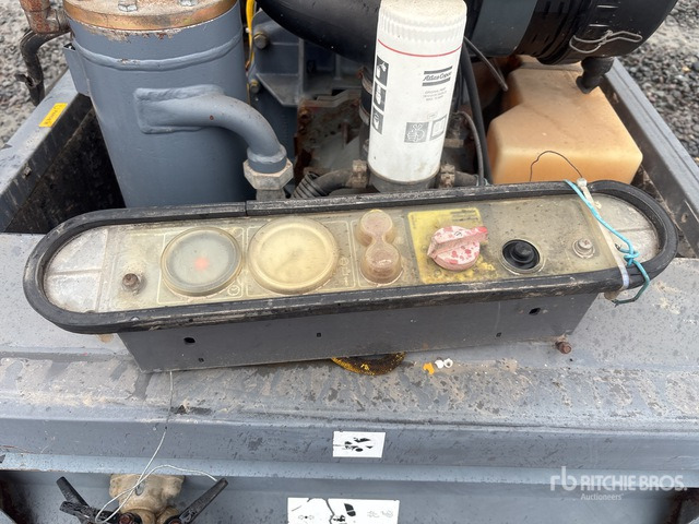 Air compressor 2010 Atlas Copco XAS97DD (Inoperable) Air Compressor: picture 6