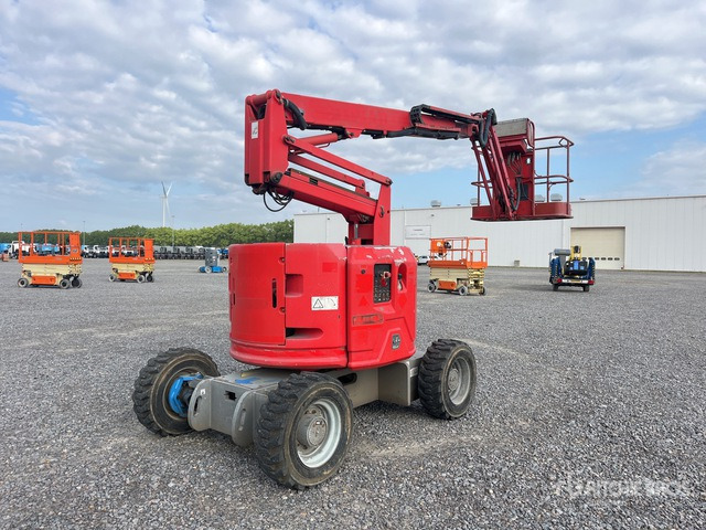 2011 Genie Z-34/22 4WD Diesel Articulating Boom Lift - Articulated boom: picture 2 2011 Genie Z-34/22 4WD Diesel Articulating Boom Lift - Articulated boom: picture 2