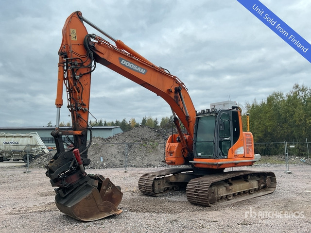 2012 Doosan DX235LCR Tracked Excavator - Crawler excavator: picture 1 2012 Doosan DX235LCR Tracked Excavator - Crawler excavator: picture 1