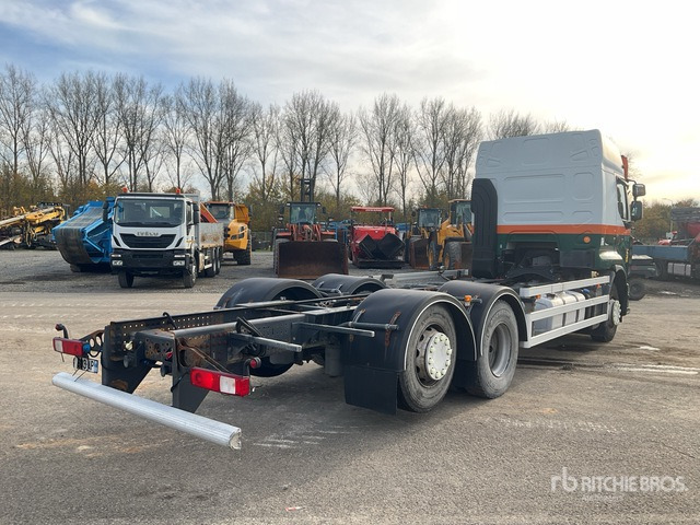 2012 Renault Premium 6x2 Sleeper Cab and Chassis - Cab chassis truck: picture 3 2012 Renault Premium 6x2 Sleeper Cab and Chassis - Cab chassis truck: picture 3