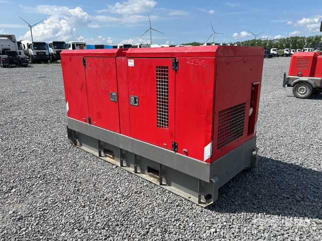 2015 Atlas Copco QAS100 100 KvA Generator Set - Generator set: picture 2 2015 Atlas Copco QAS100 100 KvA Generator Set - Generator set: picture 2
