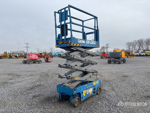 2015 Genie GS1932 Electric Scissor Lift - Scissor lift: picture 1 2015 Genie GS1932 Electric Scissor Lift - Scissor lift: picture 1