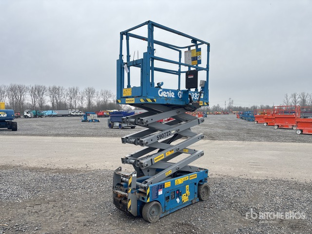 2015 Genie GS1932 Electric Scissor Lift - Scissor lift: picture 3 2015 Genie GS1932 Electric Scissor Lift - Scissor lift: picture 3