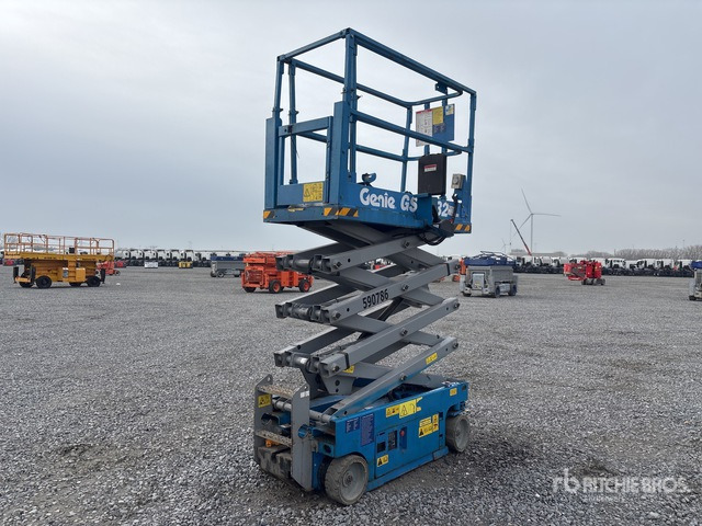 2015 Genie GS1932 Electric Scissor Lift - Scissor lift: picture 3 2015 Genie GS1932 Electric Scissor Lift - Scissor lift: picture 3