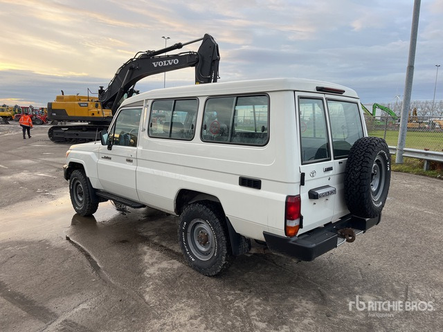 2018 Toyota Land Cruiser HZJ78L-RJMRS 4WD SUV - SUV: picture 2 2018 Toyota Land Cruiser HZJ78L-RJMRS 4WD SUV - SUV: picture 2