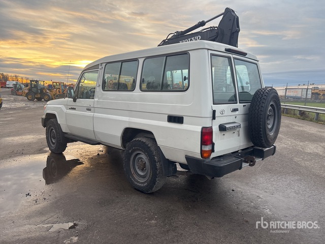 2018 Toyota Land Cruiser HZJ78L-RJMRS 4WD SUV - SUV: picture 2 2018 Toyota Land Cruiser HZJ78L-RJMRS 4WD SUV - SUV: picture 2