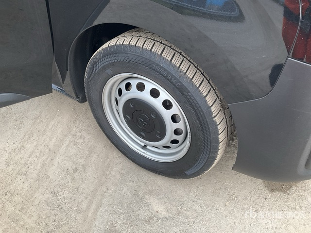 2023 Toyota Proace Verso 2.0 106 KW 9-seater L2H1 9 Passenger Van - Minibus, Passenger van: picture 4 2023 Toyota Proace Verso 2.0 106 KW 9-seater L2H1 9 Passenger Van - Minibus, Passenger van: picture 4