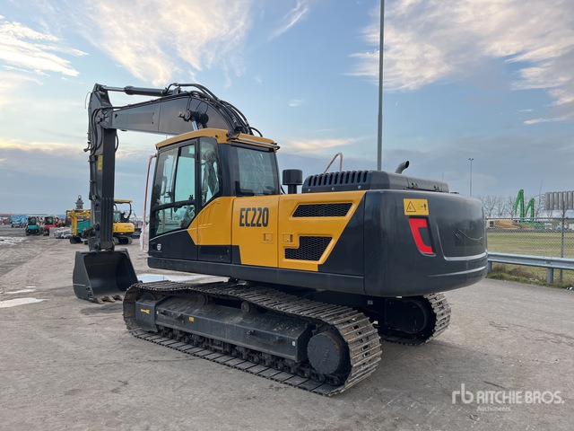 2023 Volvo EC220D Tracked Excavator - Crawler excavator: picture 2 2023 Volvo EC220D Tracked Excavator - Crawler excavator: picture 2