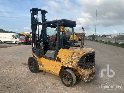 CAT DP45K - Forklift: picture 2 CAT DP45K - Forklift: picture 2